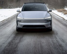 La nouvelle Tesla Model Y en couleur Quicksilver (Source : Tesla)
