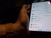 Le OnePlus Open fonctionnant avec un stylet. (Source : u/Rashed341 via Reddit)