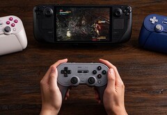 La manette 8BitDo Pro 3 peut être connectée à une Steam Deck via Bluetooth ou USB. (Source de l'image : 8BitDo)