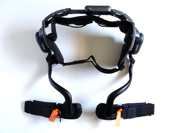 Déplié. (Source de l'image : Notebookcheck)