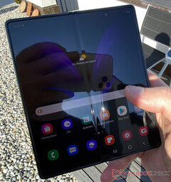 La dernière mise à jour du Galaxy Z Fold2 l'aligne sur les séries Galaxy S20 et Note 20. (Image source : NotebookCheck)