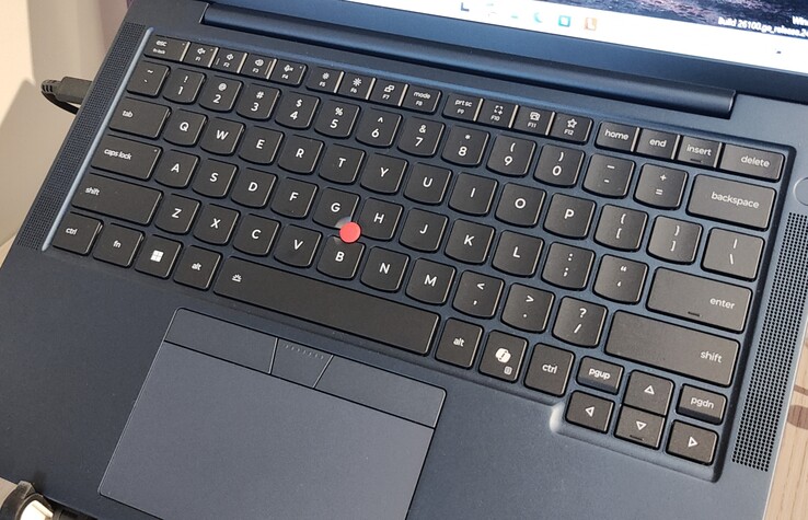 Le nouveau clavier du Lenovo ThinkPad (présenté sur un T14s Gen 7).