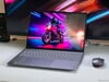 Écran OLED tandem exceptionnel avec 1 600 nits - Lenovo Yoga Pro 9i 16 G10 Aura Edition Critique du Yoga Pro 9i 16 G10 Aura Edition