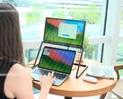 LiftVue peut être placé au-dessus de l'écran d'un ordinateur portable à l'aide d'un support ingénieux.