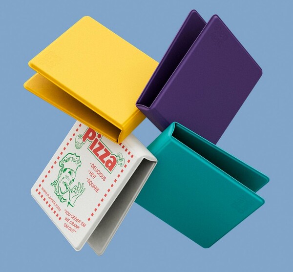 La housse Playdate est fabriquée en cuir PU et est disponible en quatre couleurs. (Source de l'image : Playdate)