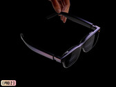 Les Pro 2 pèsent 63 grammes. Sur la photo : une image promotionnelle des lunettes XR mettant en avant leur conception légère.