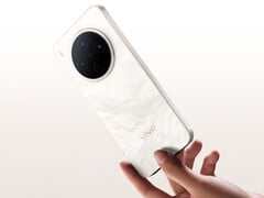 Le Y500 Pro est proposé à partir de 253 dollars environ. Photo : une photo promotionnelle du téléphone. (Source de l&#039;image : Vivo)