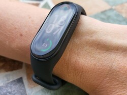 Le Xiaomi Mi Smart Band 7 convient également aux poignets étroits