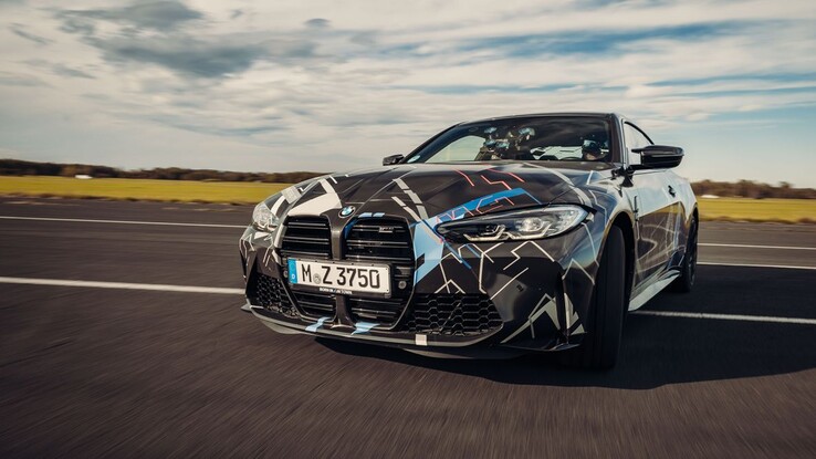 Les BMW M4 Competition Coupés sont utilisées pour l'expérience de conduite M Mixed Reality. (Source : BMW)