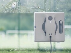 Le robot de nettoyage de vitres HUTT W8 a une puissance d'aspiration allant jusqu'à 3 800 Pa. (Image source : HUTT)