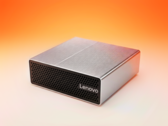 Le Lenovo SFF RTX Spark présente une finition minimale à deux tons.
