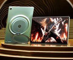 Le Moto Pad 70 Groove est équipé de neuf haut-parleurs de la marque JBL.