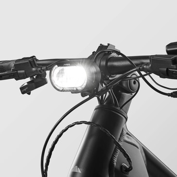 Le Pathlite:ON SUV 9 est équipé de composants décents pour un usage quotidien (Image source : Canyon)