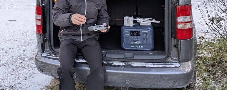 Charger les batteries d'un drone en déplacement