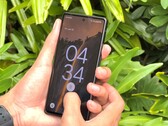 Le Pixel 6a s'est déjà manifesté dans une critique tierce sur YouTube. (Image source : Fazli Halim)