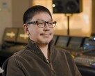 Hitoshi Sakimoto à sa table de mixage à Basiscape, le studio qu'il a fondé en 2002.