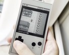 La Paper Boy S3 permet de jouer à des jeux Game Boy sur un écran tactile E Ink.