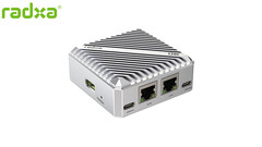 Radxa E20C peut être configuré avec jusqu'à 4 Go de RAM et 32 Go de mémoire eMMC (Image source : Radxa - edited)