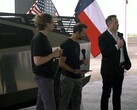 Elon Musk s'est rendu à l'annonce de la raffinerie de lithium de Tesla à bord d'un Cybertruck (image : Tesla)
