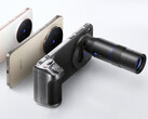Le Vivo X300 Pro avec son kit d'appareil photo. (Source de l'image : Vivo - édité)