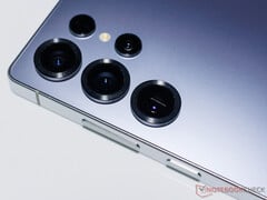 L&#039;avènement des flagships dotés d&#039;une batterie de plus de 7 000 mAh pourrait bientôt faire de l&#039;ombre au Galaxy S25 Ultra. (Source de l&#039;image : Notebookcheck)