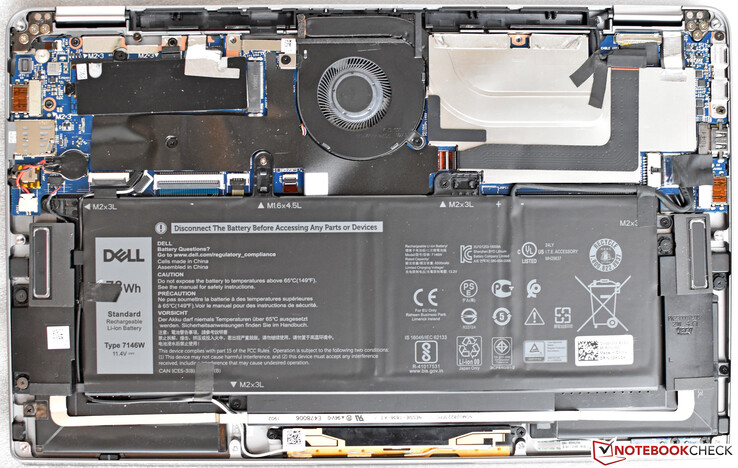 Les composants internes du Dell latitude 7400 2-en-1.