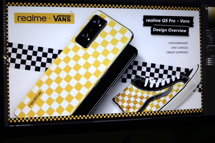 ...et dans une fuite d'affiche sur le thème de Vans. (Source : @Leon03220505 via Twitter, FoneArena)