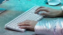 La Logitech MX Keys S sera disponible en deux couleurs. (Source de l'image : Roland Quandt & WinFuture)