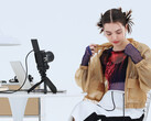 Canon lance l'appareil photo sans miroir EOS R50 V conçu pour aider les créateurs de médias sociaux à diffuser des émissions en direct et à publier des mises à jour de haute qualité en toute simplicité. (Source de l'image : Canon)