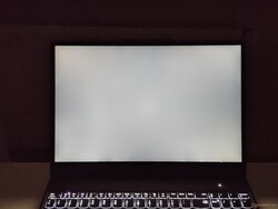 Presque pas de saignement du rétroéclairage