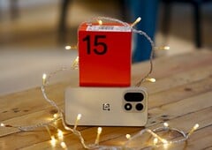 Le OnePlus 15 est doté d&#039;une grande batterie. Nous l&#039;avons mis à l&#039;épreuve pour voir quelle est la durée de vie réelle de la batterie. (Source de l&#039;image : Notebookcheck)