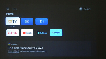 Le TCL C1 dispose d'un menu d'accueil facile à utiliser lorsqu'il n'est pas connecté à Google TV. Seules trois applications de streaming et un lecteur multimédia local sont installés. (Source de l'image : Notebookcheck)