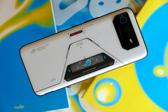Le successeur de l&#039;Asus ROG Phone 6 arrive. (Source : Digital Trends)