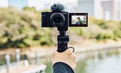 La ZV-1 II de Sony met à jour la caméra de vlogging ZV-1 en y ajoutant un objectif plus large pour faciliter le cadrage en mode selfie. (Source de l'image : Sony)