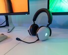 Dell a dévoilé le casque de jeu sans fil Alienware Tri-Mode au CES 2022 (image via Dell)