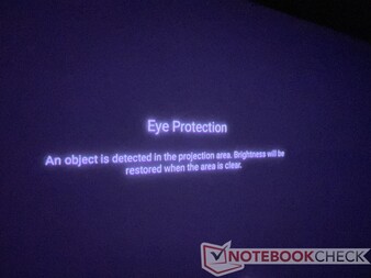 Le Mogo 2 Pro dispose d'une détection automatique des objets pour activer le mode de protection des yeux, ce qui est une aubaine pour les parents dont les enfants se promènent.