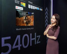 Une image partagée par LG Display de ce que l'on pense être son nouveau panneau WOLED de 27 pouces. (Source de l'image : LG Display)