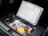 Le TesFridge d'AcoPower a été conçu pour le sous-tronc de plusieurs Tesla EV.  (Source de l'image : Kickstarter)