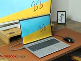 Test du HP EliteBook 865 G10 : PC portable professionnel performant gâché par Sure View