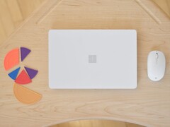 Le Surface Laptop SE commence à 249 $ US et est le premier de nombreux ordinateurs portables Windows 11 SE. (Image source : Microsoft)