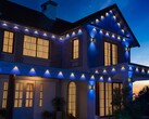 Luminaires d'extérieur permanents Govee 2 Pro présentés à l'extérieur d'une maison