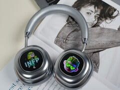 Le casque MorningBlues VWS est doté d&#039;un écran tactile détachable de 2,2 pouces (Source de l&#039;image : MorningBlues)