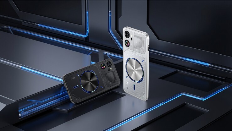 Le Neo 5 GT Special Edition est disponible en noir « Surge » et en argent « Glacial »,