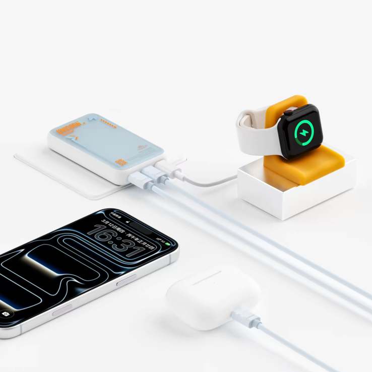 Le chargeur utilisé pour recharger 3 appareils