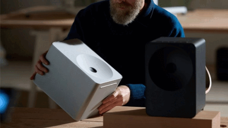 Le Samsung Music Studio 7 en blanc et noir (Source : Samsung)