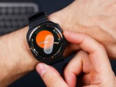 La montre Samsung Galaxy pourrait à l'avenir verrouiller certaines fonctions derrière un mur payant. (Source de l'image : Daniel Romero)