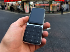 Un prototype non fonctionnel du Sidephone a été présenté par u/chrisristovski sur Reddit. (Source de l&#039;image : Reddit)