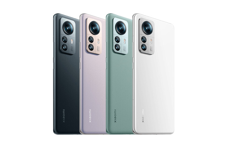 Le Xiaomi 12S Pro dans ses quatre options de couleur. (Image source : Xiaomi)