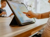 De multiples applis éducatives envoient les données des élèves à des tiers, souvent à leur insu. (Photo par Kelly Sikkema sur Unsplash)