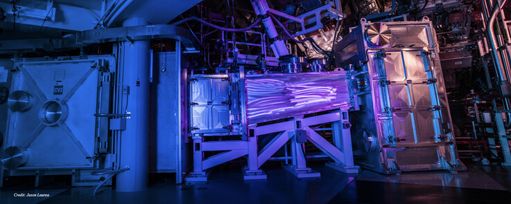 Les systèmes laser sont utilisés pour créer des réactions de fusion (image : Jason Laurea / NIF)
